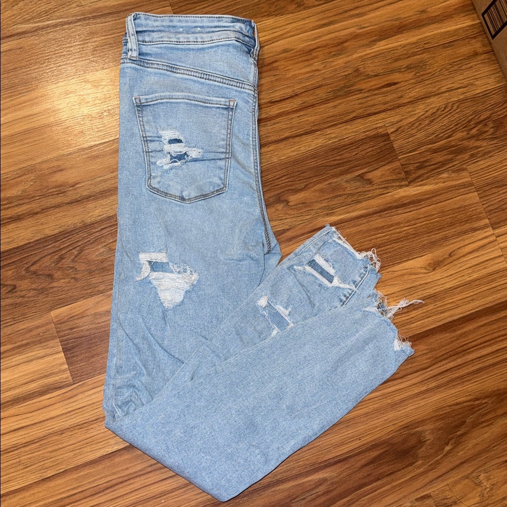 American Eagle By Payless Light Blue Ripped Skinny Jeans - Picture 4 of 4